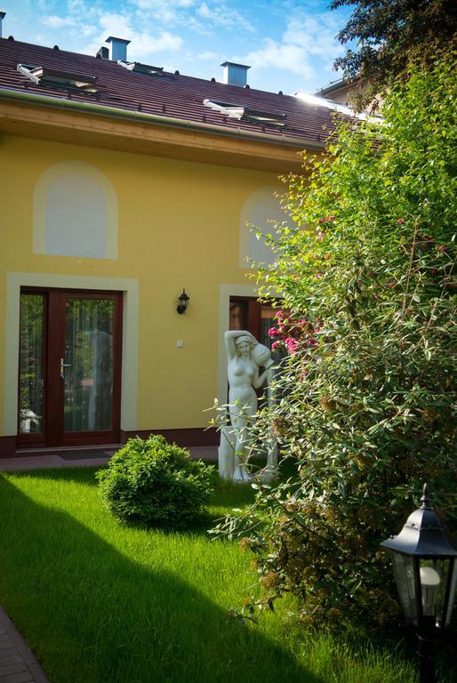 Bl Luxus Apartman Сегед Экстерьер фото