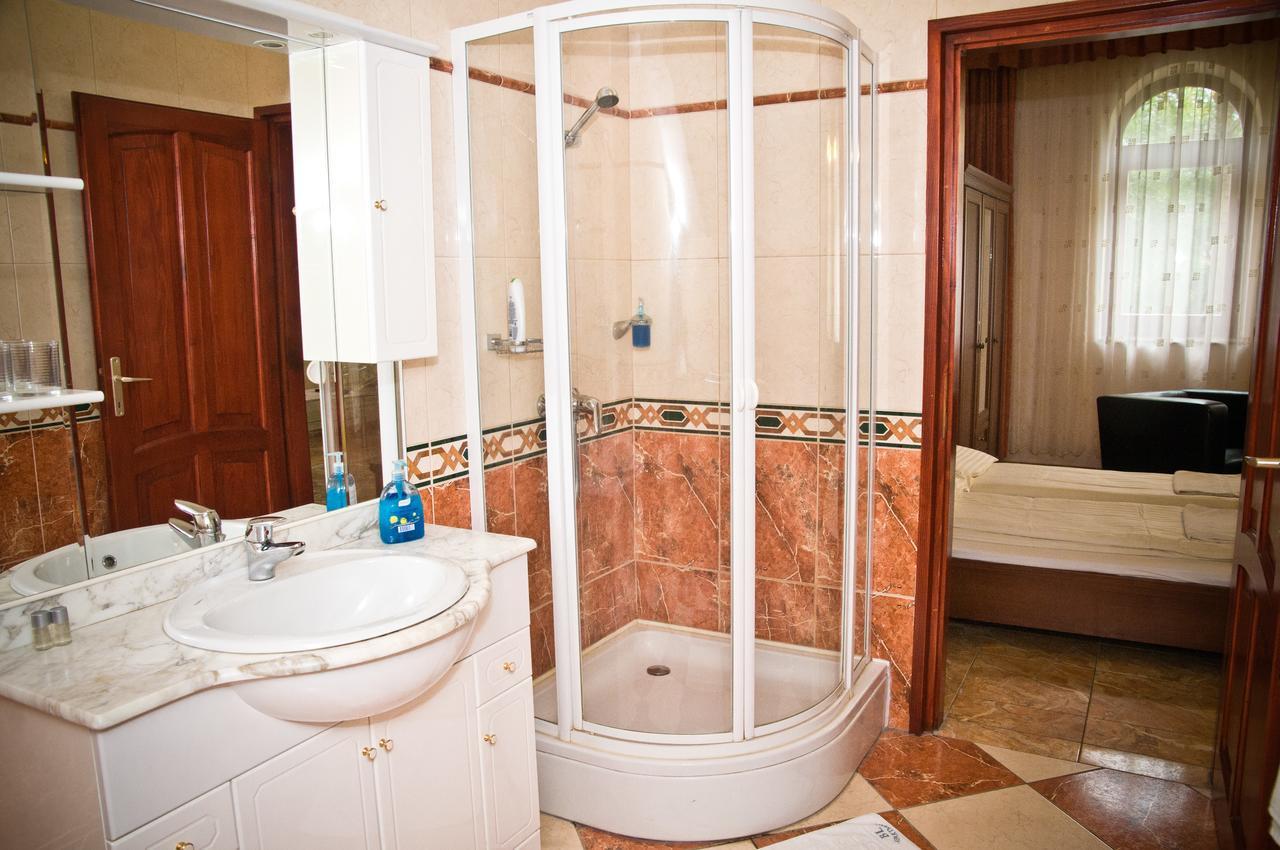 Bl Luxus Apartman Сегед Экстерьер фото