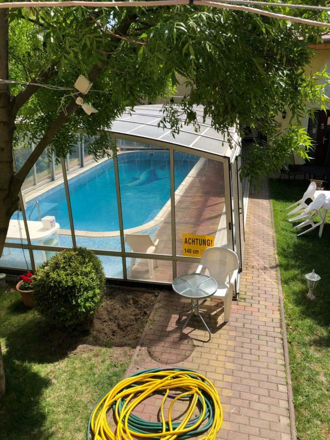 Bl Luxus Apartman Сегед Экстерьер фото